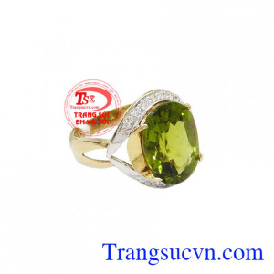 Nhẫn vàng đá Peridot Mệnh Hỏa