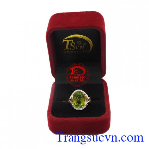 Nhẫn nữ peridot 