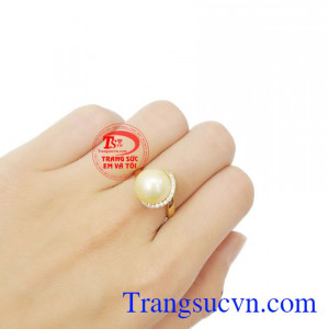 Nhẫn nữ vàng gắn đá ngọc trai thiên nhiên dành cho phái đẹp, đeo hợp thời trang và quý phái