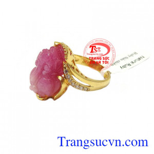 Nhẫn vàng tây gắn Tỳ hưu