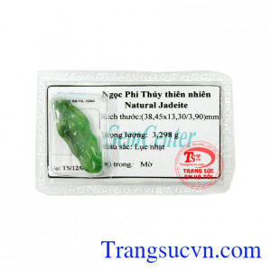 Tương Đức Maria - Jadeite được chạm khắc đẹp và tinh xảo từ ngọc cẩm thạch thiên nhiên