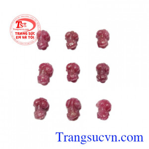 Tỳ hưu Ruby hoàn mỹ thích hợp làm quà tặng người thân, bạn bè