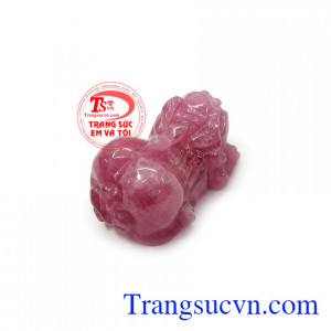 Ruby dành riêng cho người sinh tháng 7, loại đá của quyền lực, được mọi người trọng vọng kính nể