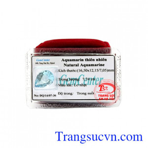 Đá Aquamarine là biểu tượng cho tình yêu và lòng chung thủy