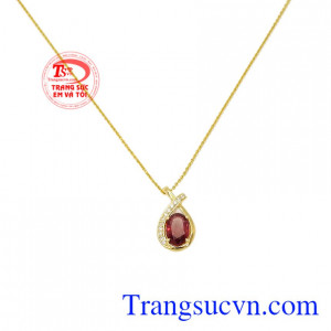 Bộ mặt dây nữ Spinel hợp thời trang, tinh tế, chất lượng.