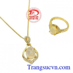 Bộ trang sức Opal May Mắn