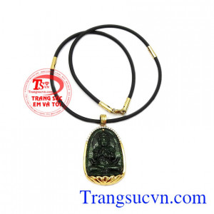 Sản phẩm thích hợp làm quà tặng cho người thân hoặc bạn bè. Bộ trang sức phật jadeite tuổi mùi-tuổi thân