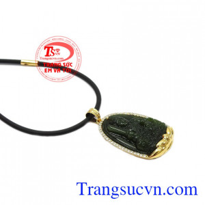 Sản phẩm thích hợp làm quà tặng cho người thân và bạn bè. Bộ trang sức phật nepherite tuổi mão