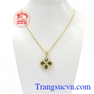 Bộ trang sức Sapphire vàng 14k được chế tác theo phong cách sang trọng, quyến rũ,Bộ trang sức Sapphire vàng 14k