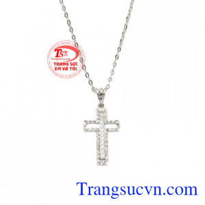 Bộ trang sức thích hợp làm quà tặng cho người thân và bạn bè. Bộ trang sức thánh giá tinh tế