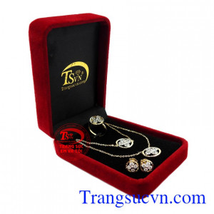 Bộ trang sức vàng 10k Korea tinh tế.