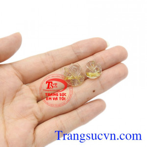 Hồ ly thạch anh tóc giúp người phụ nữ thêm mềm mại, khéo léo và khôn ngoan hơn. Cặp hồ ly thạch anh tóc đẹp.