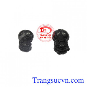 Tỳ hưu là linh vật chiêu tài lộc, của cải, xua đuổi tà ma, là lá bùa hộ mệnh cho chủ nhân,Cặp tỳ hưu thạch anh tóc đen hưng thịnh
