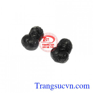 Thạch anh tóc đen có tác dụng cực tốt đối với người đeo về mặt phong thủy như có thể giúp mang đến sự tự tin cho người đeo, mang đến cảm giác như được bảo vệ, che chở,Cặp tỳ hưu thạch anh tóc đen phú quý