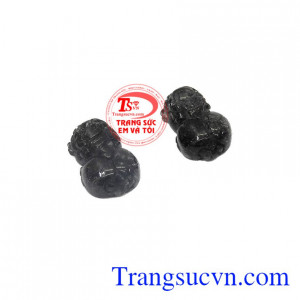 Cặp tỳ hưu thạch anh tóc đen thành đạt là linh vật có tác dụng giải trừ tà khí, mang lại điều tốt lành như tài lộc, may mắn trong công việc và cuộc sống,Cặp tỳ hưu thạch anh tóc đen thành đạt