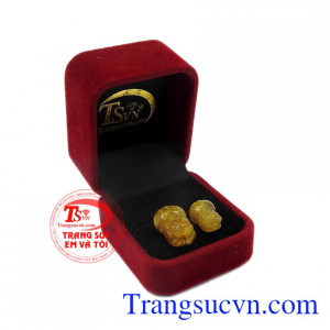 Vì vậy mà các sản phẩm tỳ hưu luôn được khách hàng yêu thích và lựa chọn. Cặp tỳ hưu thạch anh tóc may mắn.