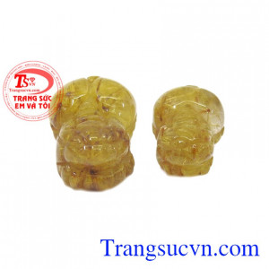 Tỳ hưu được biết đến là linh vật mang lại tài lộc, giữ của cho gia chủ. Cặp tỳ hưu thạch anh tóc may mắn