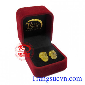 Sản phẩm có thể làm mặt dây hoặc mặt nhẫn. Cặp tỳ hưu thạch anh tóc thịnh vượng.