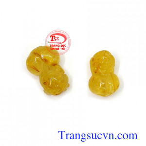 Cặp tỳ hưu thạch anh tóc vàng may mắn với tỳ hưu có tác dụng chiêu tài lộc, của cải, cùng với đá thạch anh tóc vàng tượng trưng cho sự giàu có và quyền lực