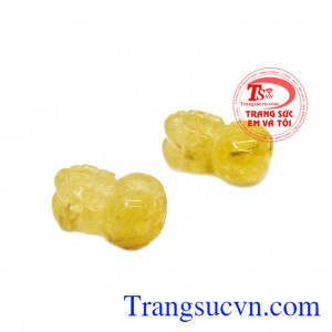 Cặp tỳ hưu thạch anh tóc vàng là lựa chọn hoàn hảo cho những ai yêu thích tỳ hưu thạch anh tóc thiên nhiên. 