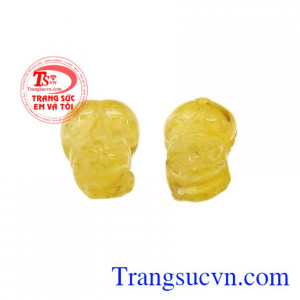 Với kiểu chạm khắc tinh tế, hợp mệnh sẽ làm hài lòng mọi khách hàng. Cặp tỳ hưu thạch anh tóc vàng