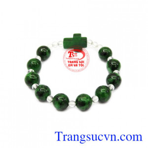 Chuỗi tay mân côi cẩm thạch mang lại vẻ đẹp sang trọng, tinh tế cho người đeo.