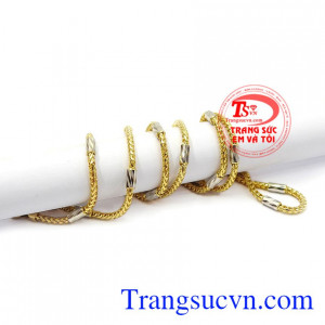 Quà tặng cho người phụ nữ mà bạn yêu thương. Dây chuyền nữ quyền lực
