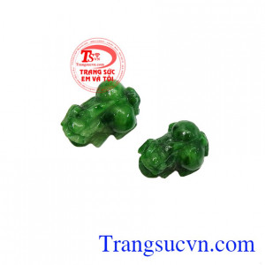 Đôi Tỳ hưu Thịnh Vượng là sản phẩm tỳ hưu được chế tác từ ngọc cẩm thạch thiên nhiên