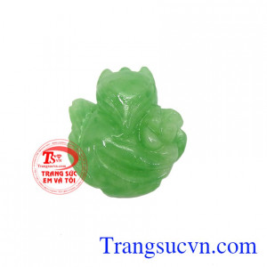 Hồ ly ngọc jadeite đẹp là sản phẩm ngọc cẩm thạch đẹp được chế tác tỉ mỉ, công phu