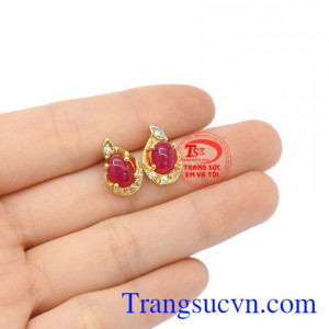 Hoa tai Ruby vàng 14k quý phái.
