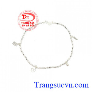 Lắc chân bạc độc đáo