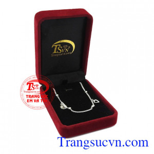 Sản phẩm thích hợp làm quà tặng cho người thân và bạn bè. Lắc chân bạc hạnh phúc.