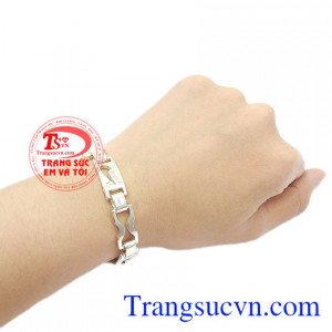 Trang sức bạc nam cá tính và mạnh mẽ. Lắc tay bạc nam thời trang