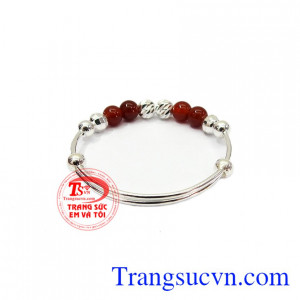 Lắc bạc trẻ em thương hiệu Em và Tôi uy tín, chất lượng, giao hàng toàn quốc,Lắc tay bạc trẻ em xinh xắn