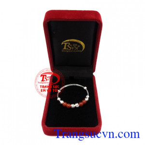 Sản phẩm thích hợp làm quà tặng cho người thân và bạn bè trong nhiều dịp khác nhau,Lắc tay bạc trẻ em xinh xắn