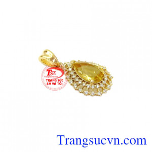 Đá Beryl giúp điều trị đau lưng, cảm lạnh, sổ mũi, có khả năng điều hòa các phản ứng trao đổi chất,Mặt dây Beryl vàng 14k