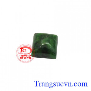 Mặt dây jadeite sang trọng có thể làm mặt nhẫn bọc vàng hoặc bạc