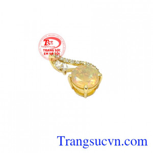 Đá Opal có tác dụng bảo vệ an lành và đẩy lui xui rủi,Mặt dây Opal vàng 14k