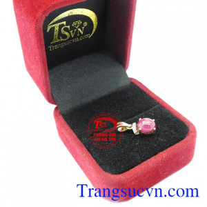 Mặt dây ruby vàng 14k.