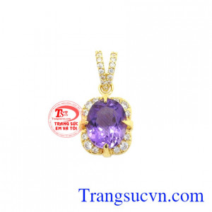 Mặt dây thạch anh tím bọc vàng được chế tác từ đá thạch anh tím thiên nhiên ( Natural Amethyst).