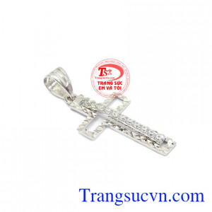 Mặt dây thánh giá tinh tế được chế tác từ vàng tây 10k bền đẹp.