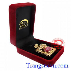 Mặt dây vàng hổ Ruby