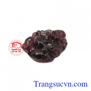 Mặt Di Lặc Tourmaline thiên nhiên có thể làm quà tặng cho người thân, bạn bè.