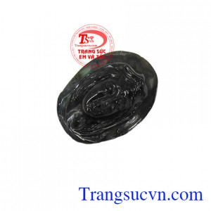 Mặt Đức mẹ sapphire thiên nhiên là món quà ý nghĩa dành tặng người thân