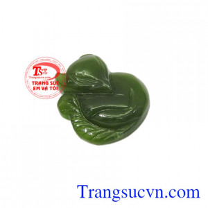 Mặt hồ ly Nephrite chất lượng giúp người đeo luôn tích cực, sống nhẹ nhàng vui tươi.