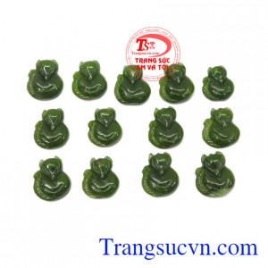 Mặt hồ ly Nephrite may mắn