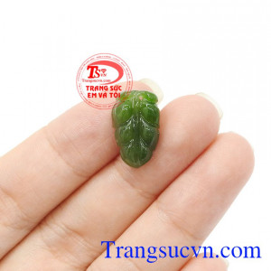 Sản phẩm thích hợp làm quà tặng cho người thân hoặc bạn bè,Mặt Nephrite chiếc lá đẹp