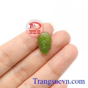 Sản phẩm thích hợp làm quà tặng cho người thân hoặc bạn bè,Mặt Nephrite chiếc lá may mắn