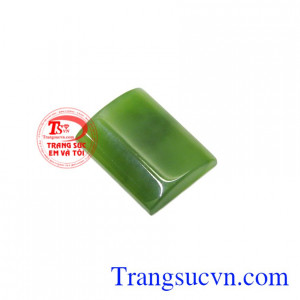 Mặt Nephrite tài lộc đẹp mang lại tài lộc, may mắn cho người sở hữu.