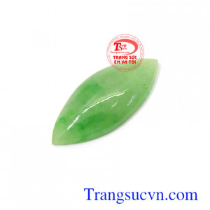 Mặt ngọc cẩm thạch bình an may mắn mang đến tiền tài, vận khí, sức khỏe, may mắn cho gia chủ, xua đuổi tà ma giúp chủ nhân tránh khỏi những đen đủi, những luồng khí tiêu cực